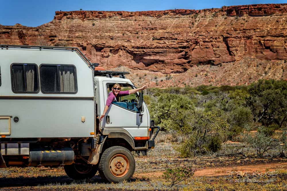 Alison and 4WDAUS in Kennedy Range NP WA